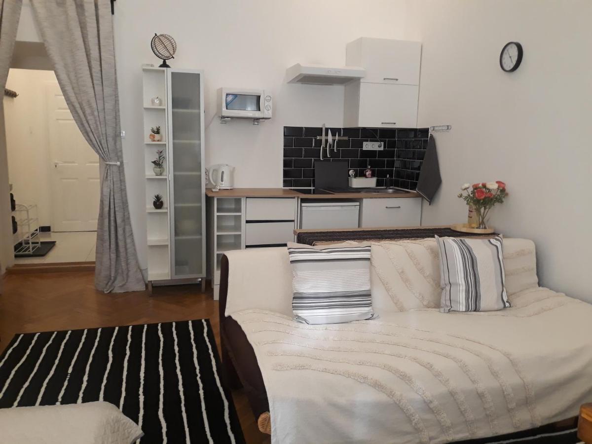 M&M Apartment Budapest House Zewnętrze zdjęcie