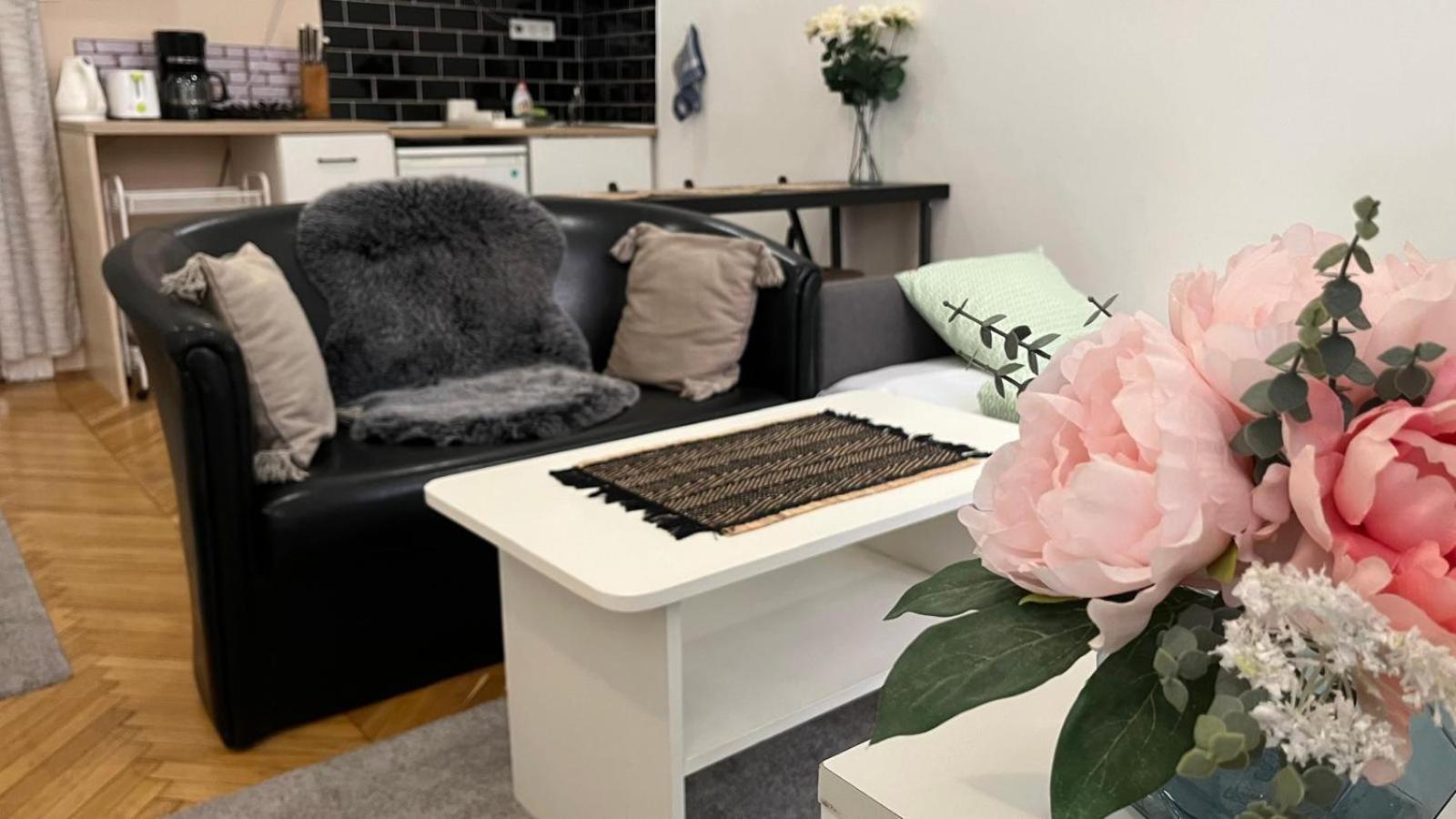 M&M Apartment Budapest House Zewnętrze zdjęcie